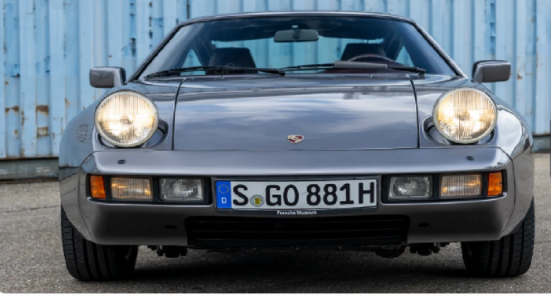 Porsche 928